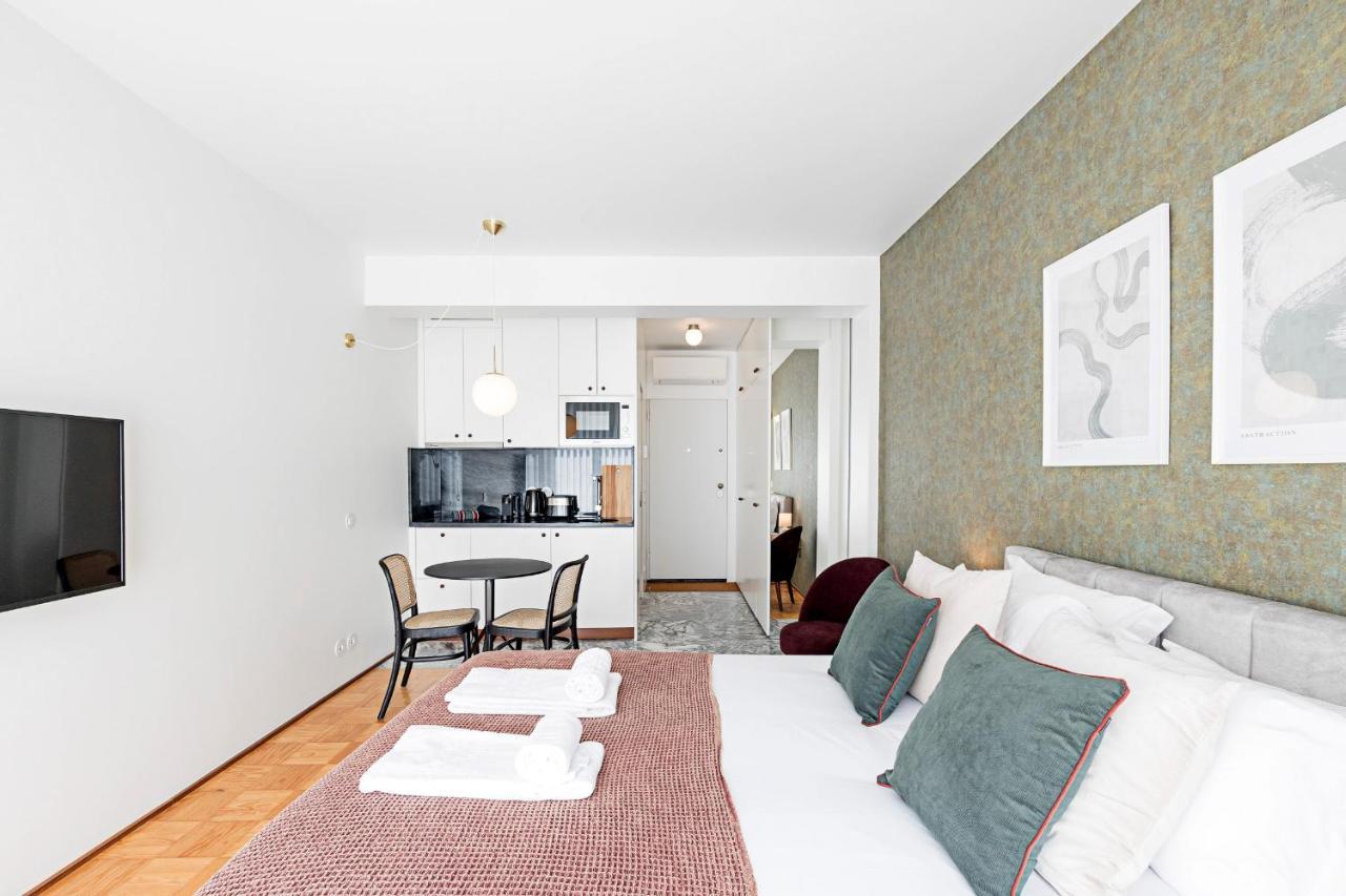 Ceuta Studio Apartments By Lovelystay Porto Luaran gambar