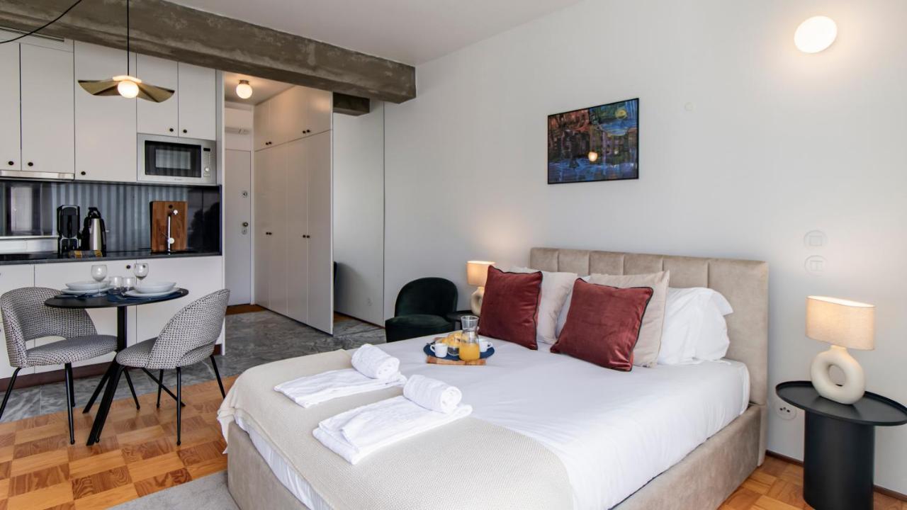 Ceuta Studio Apartments By Lovelystay Porto Luaran gambar