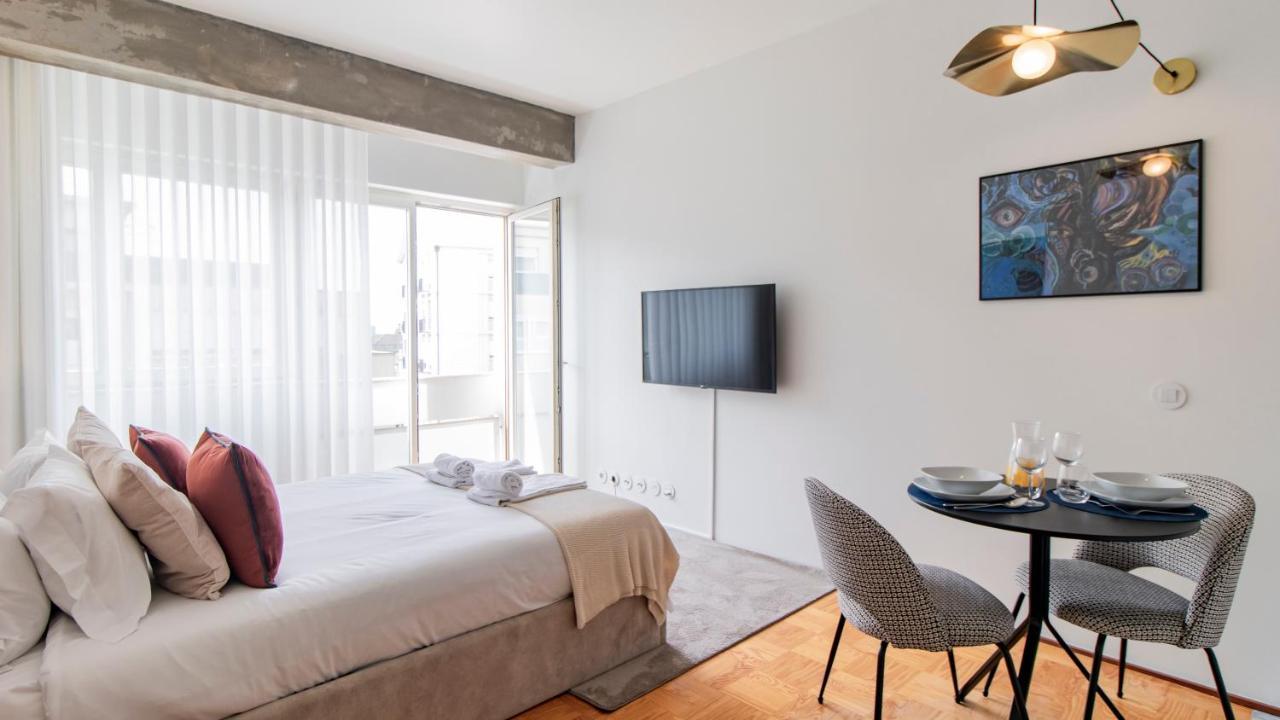 Ceuta Studio Apartments By Lovelystay Porto Luaran gambar