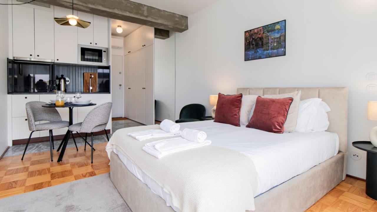 Ceuta Studio Apartments By Lovelystay Porto Luaran gambar